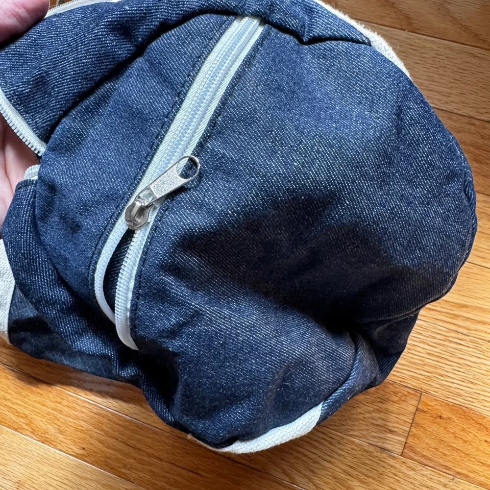 Gym & Juice Navy Canvas Duffel Bag with Cream Straps